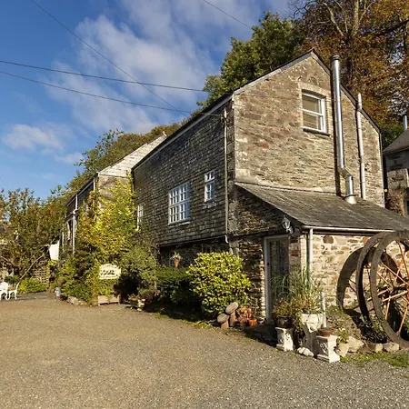 The Granary At Bissick Old Mill * Truro
